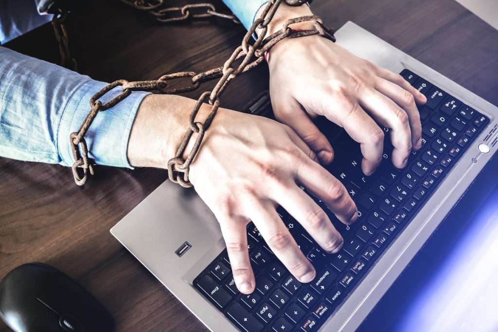 A IA nos torna dependentes da Big Tech?