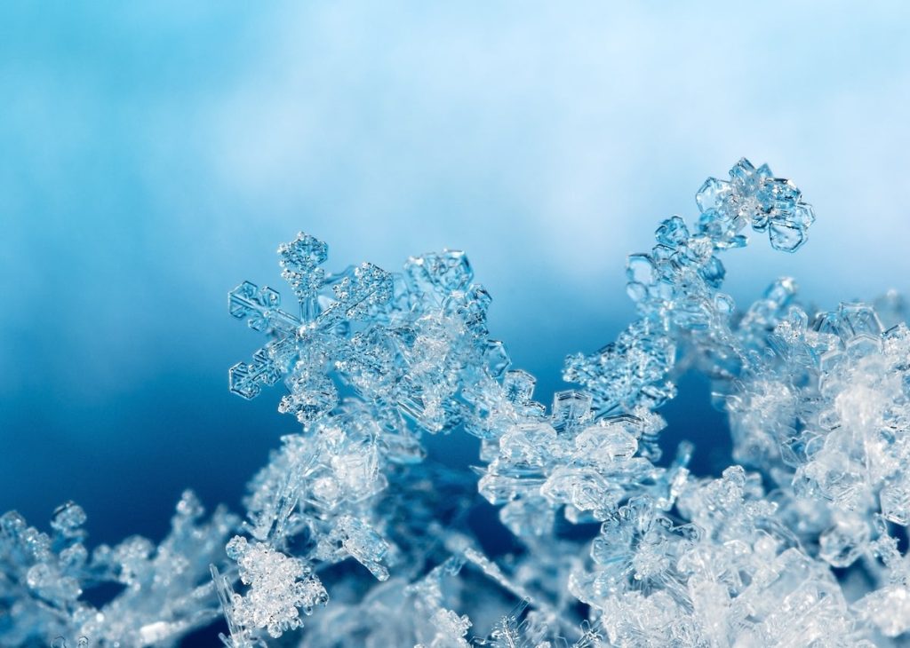 Snowflake adiciona AI & ML Studio, novos recursos de chatbot ao Cortex