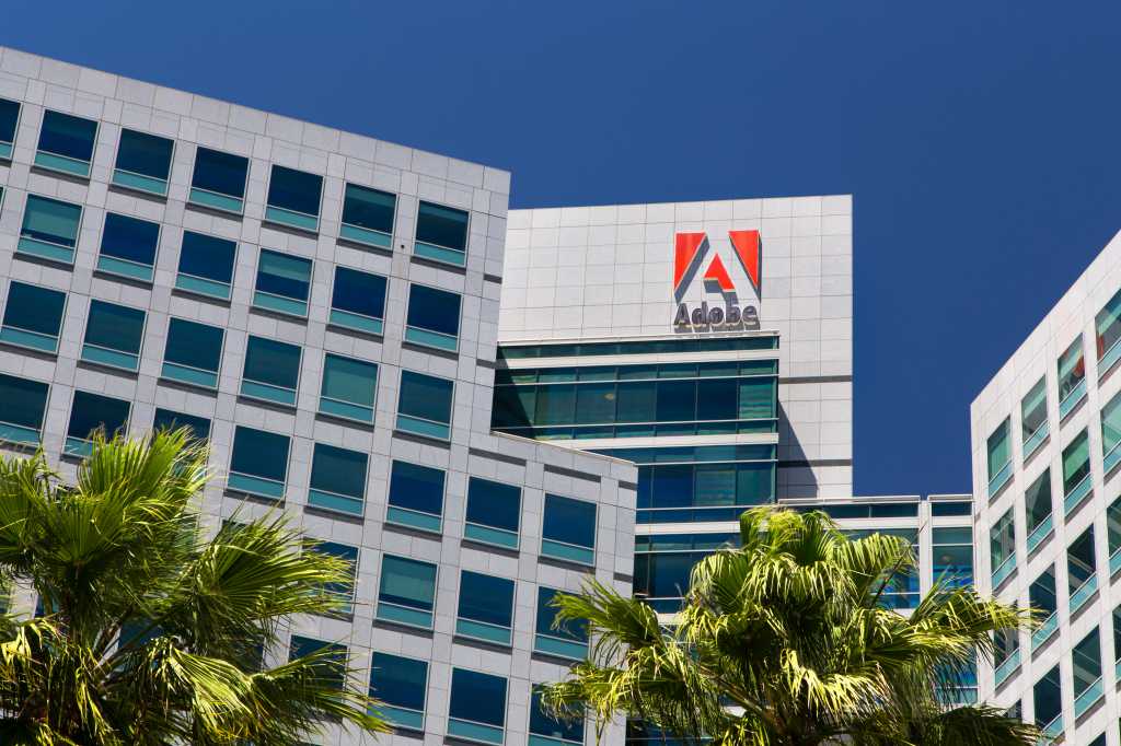 Adobe anuncia agentes de IA para interação com o cliente