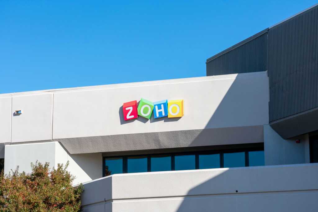 Zoho adiciona recursos de IA à sua plataforma de dev baixo código