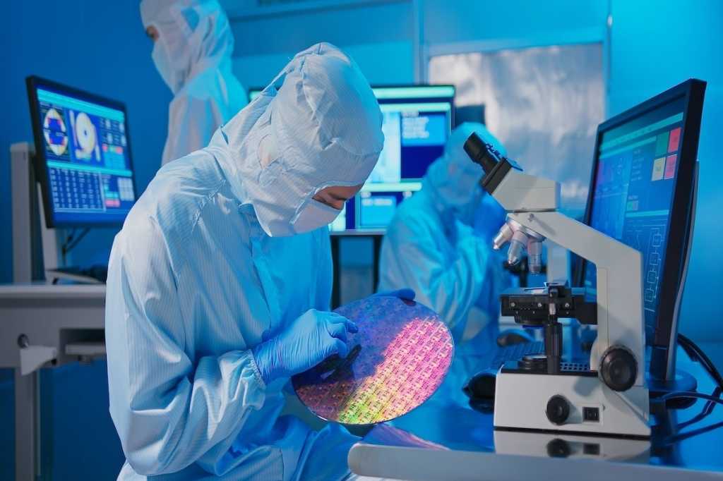 Provedores de nuvem pública entram no mercado de chips