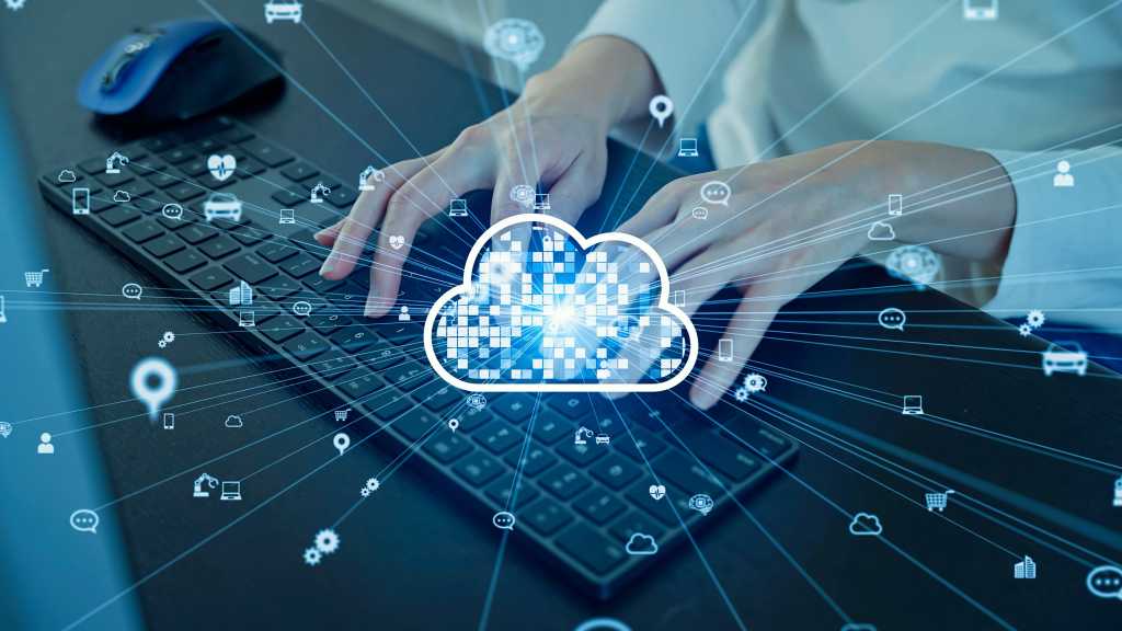 Cloud finalmente recebe uma nova competição