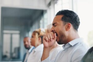 Tornando os agentes enfadonhos | InfoMundo