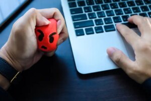 Caro Microsoft: Pare de colocar sua IA no meu IDE