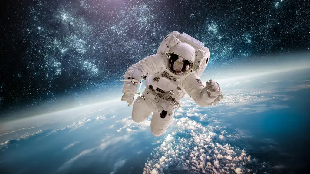 Astronaut 16z9